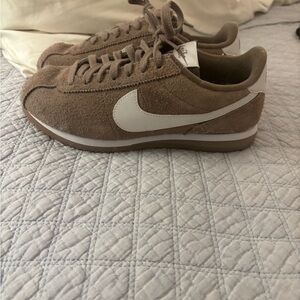 Nike Cortez Vintage WMNS "Medium Curry"